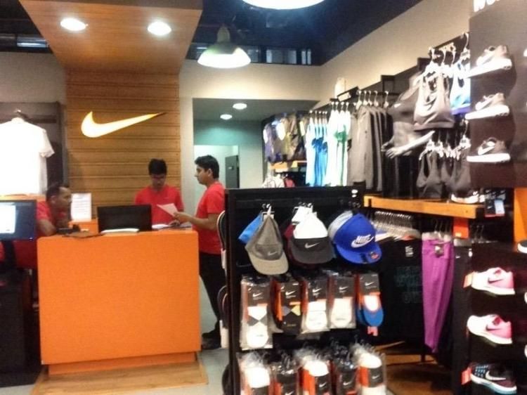 nike-showroom-3