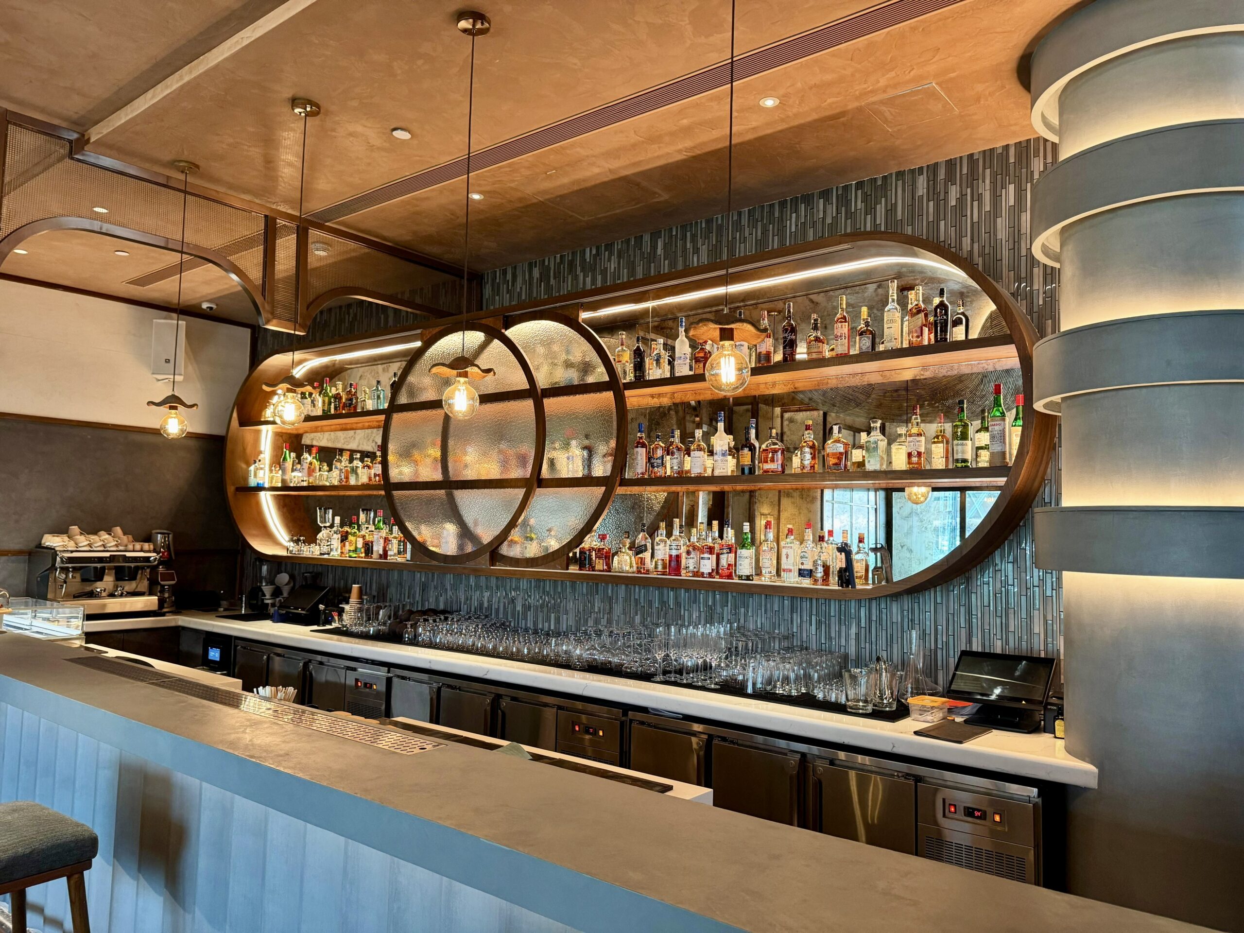 E01A64F0-C2F1-403E-B146-B011A9AB4D7E_1_201_a